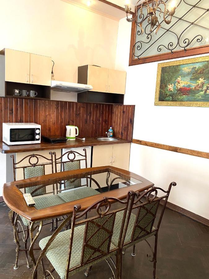 Квартира На Вулиці Лесі Українки 19 Leópolis Exterior foto